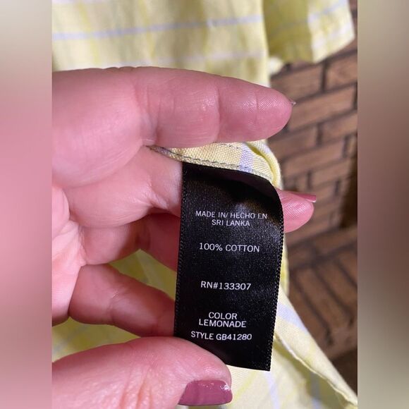 Lemonade color button down - Picture 2 of 7